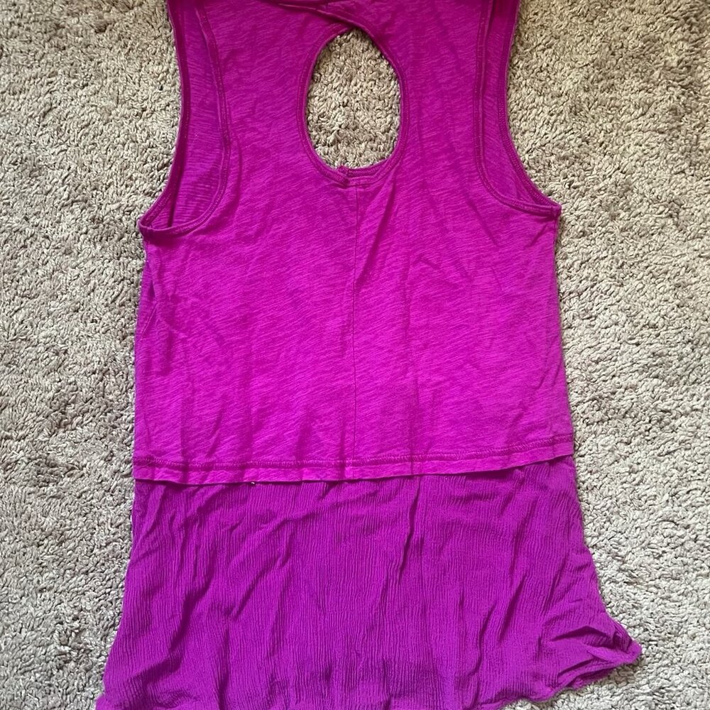 Anthropologie Little Yellow Button Fuschia Signe Henley Tank - Picture 3 of 4